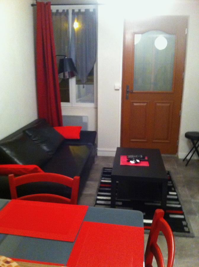 Melitine Apartment Saint-Amand-Mont-Rond Bagian luar foto